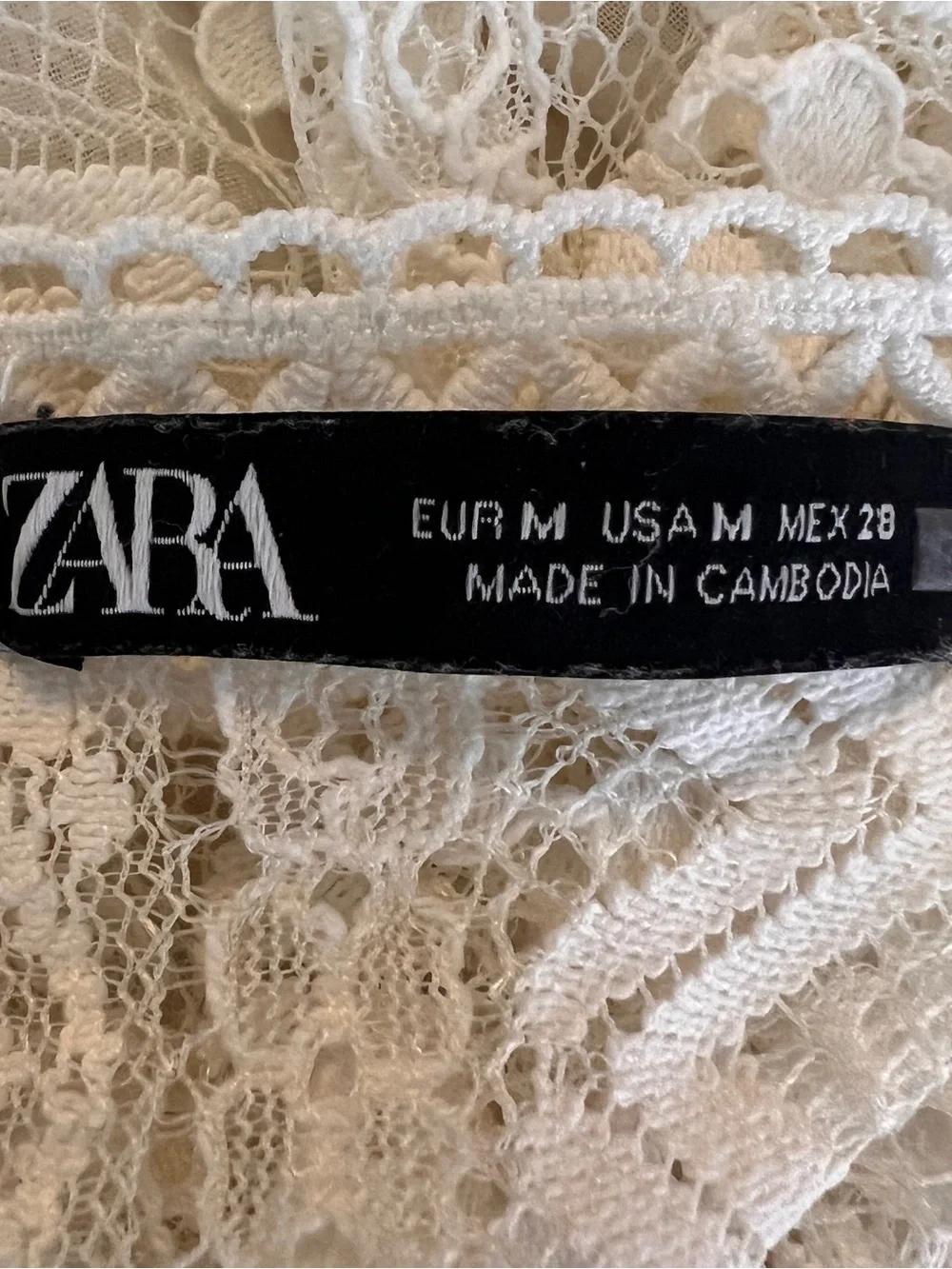 Zara White Lace Long Sleeve Blouse Size Medium, EUC